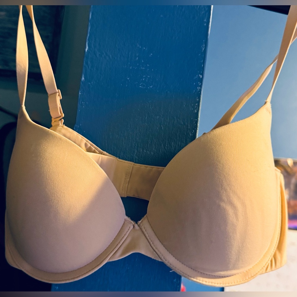 SKIIMS Cream Bra Size 36 B Like New